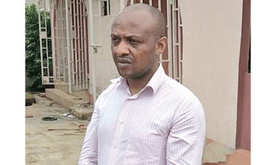 Lawyers desert Evans, Court orders him to defend himself.